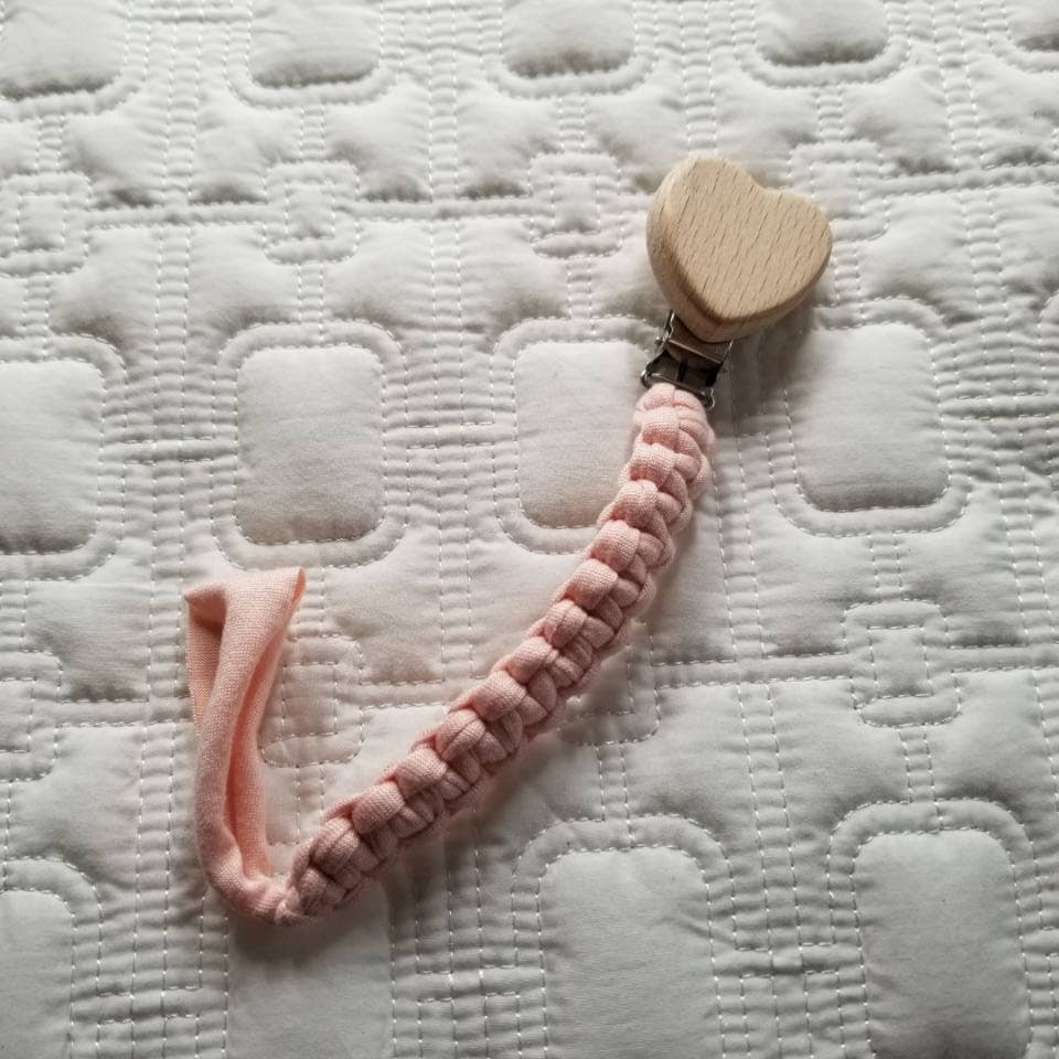 Heart Cotton Knit Pacifier Clip