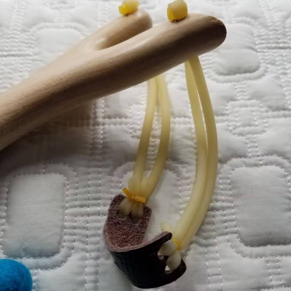 Weech Wood Slingshot With Felt Balls