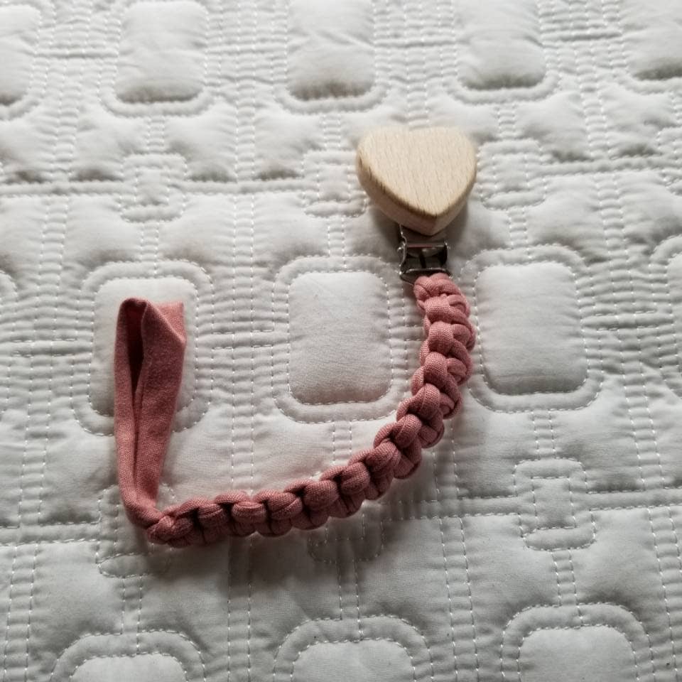 Heart Cotton Knit Pacifier Clip